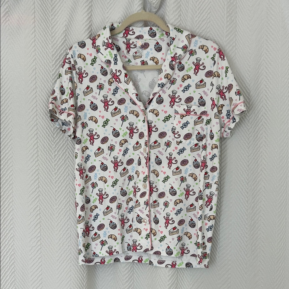 Roller Rabbit Whimsical Print‎ Pajama Top Size XL Button Front Lounge Shirt